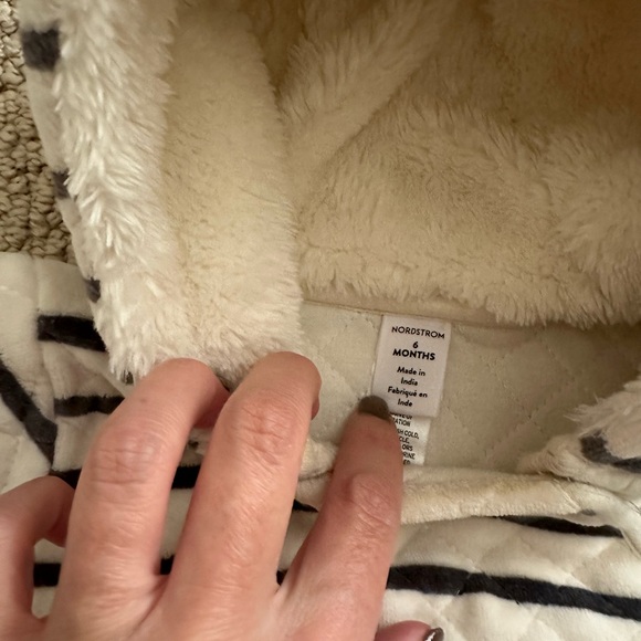 Nordstrom baby fleece button up jumpsuit - Picture 2 of 5